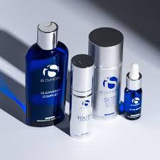 iS Clinical - Pure Renewal Collection